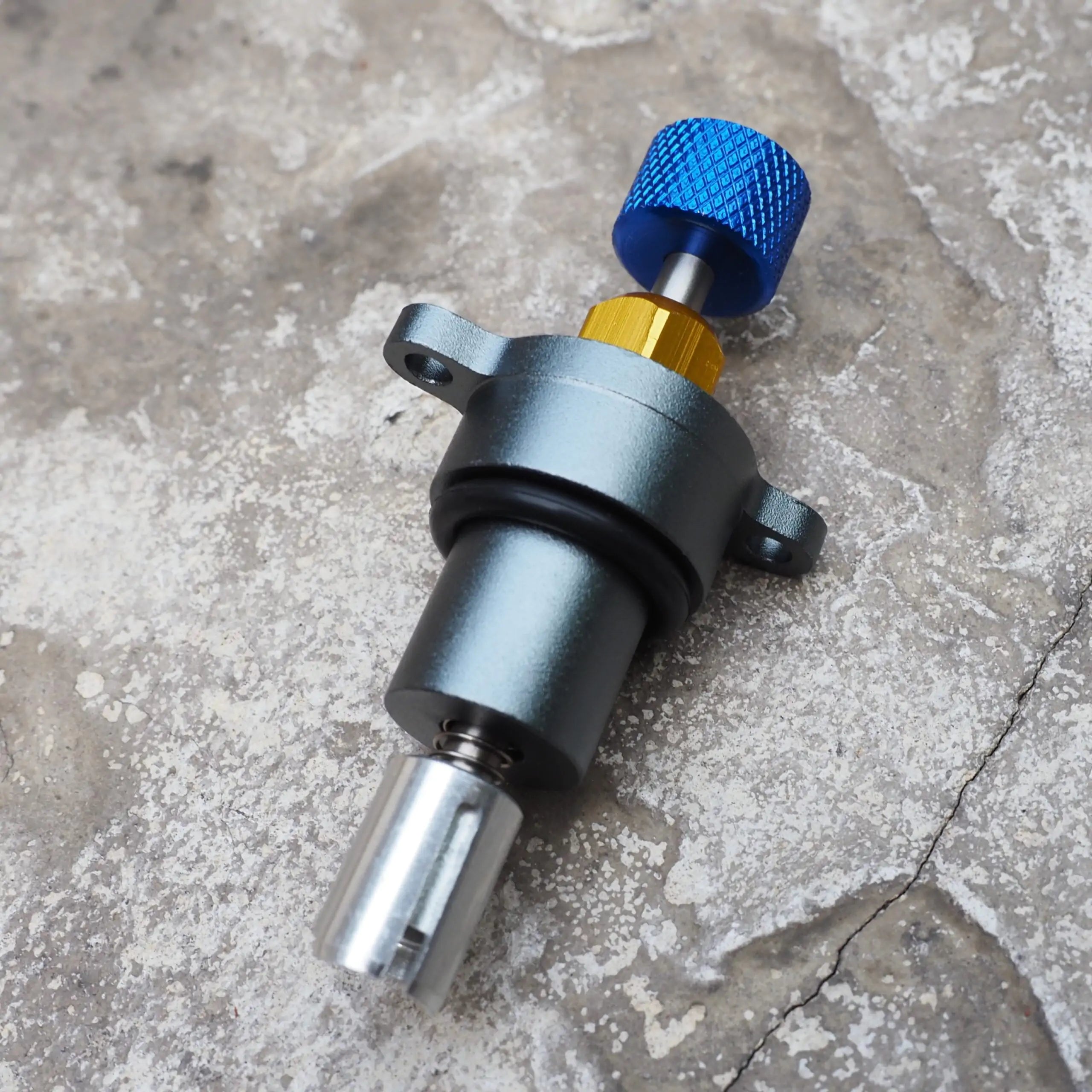 KLX230 Manual Idle Adjustment Screw