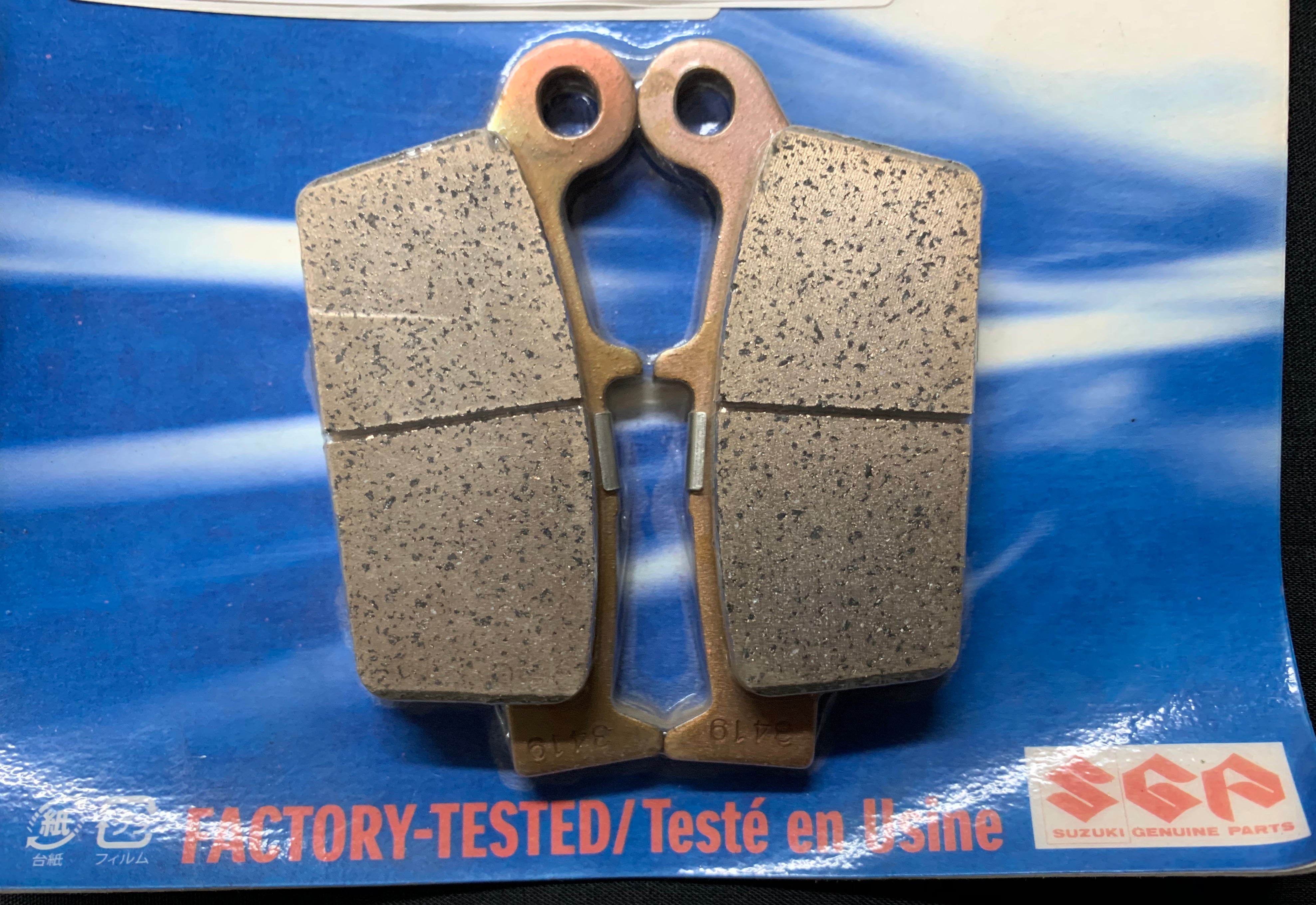 GENUINE PAD & RETAINER SET - REAR