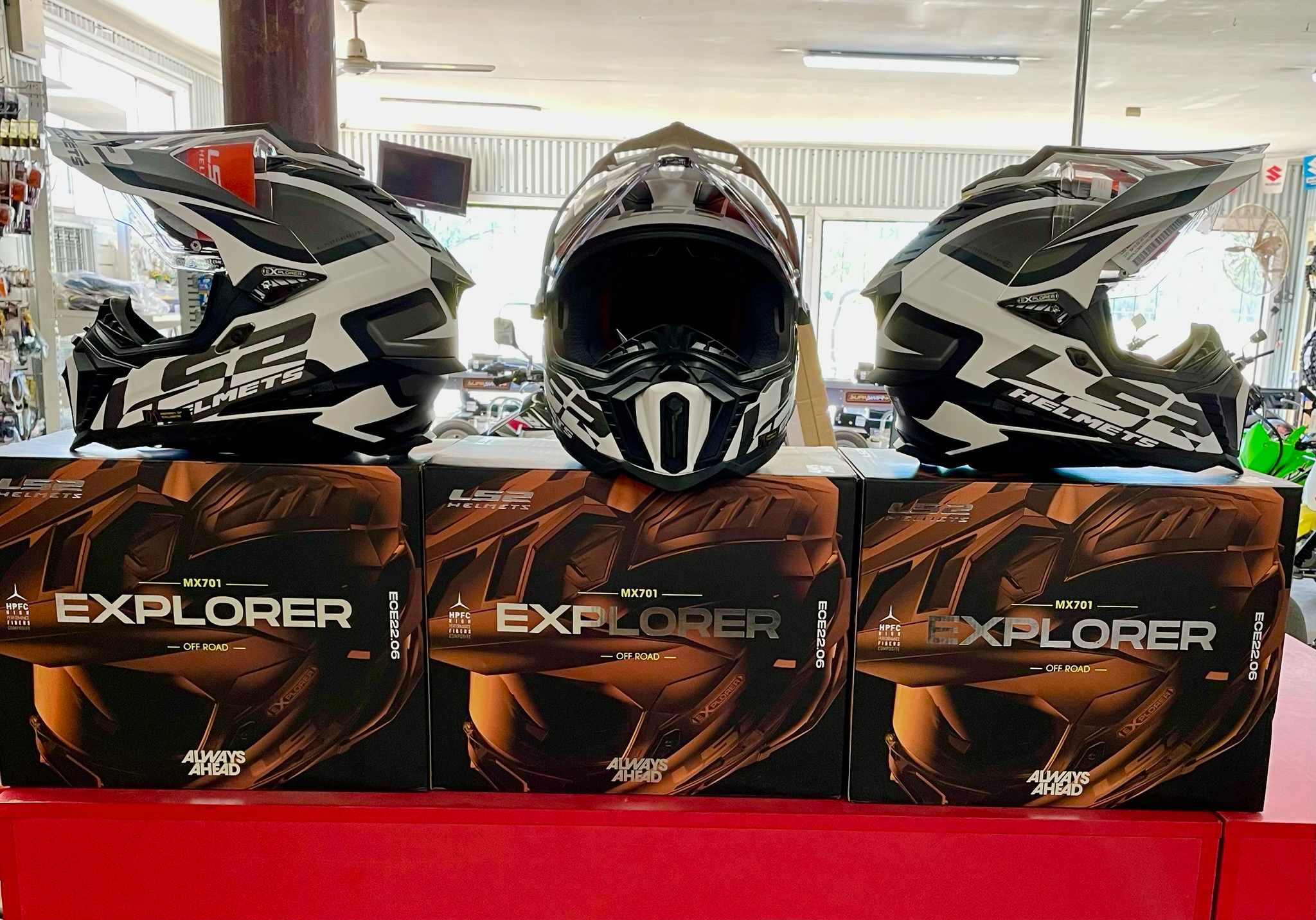 ls2 explorer alter helmet LS2 MX701 EXPLORER ALTER HELMET
